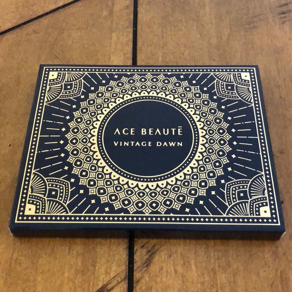 Ace Beaute Vintage Dawn Palette